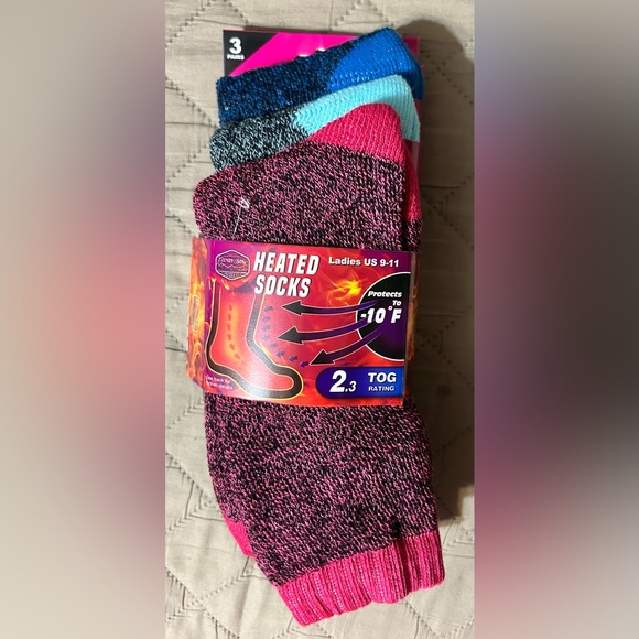 Accessories - Women’s 3 pack Heated Socks